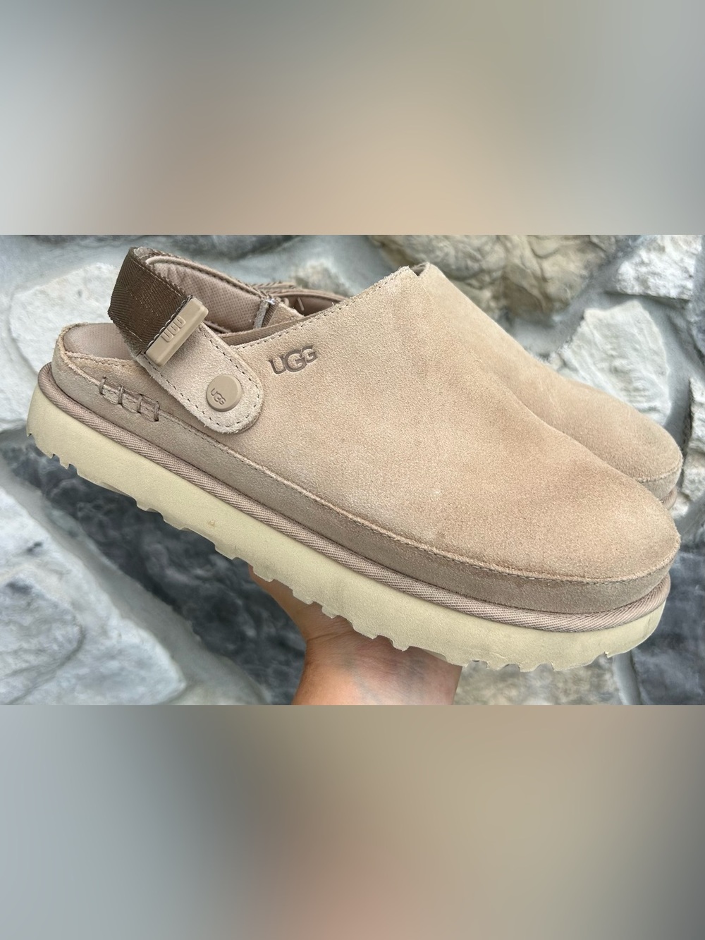 UGG Goldenstar Clogs Size 10 Beige Tan Slip On Slingback Trendy Preppy Comfort